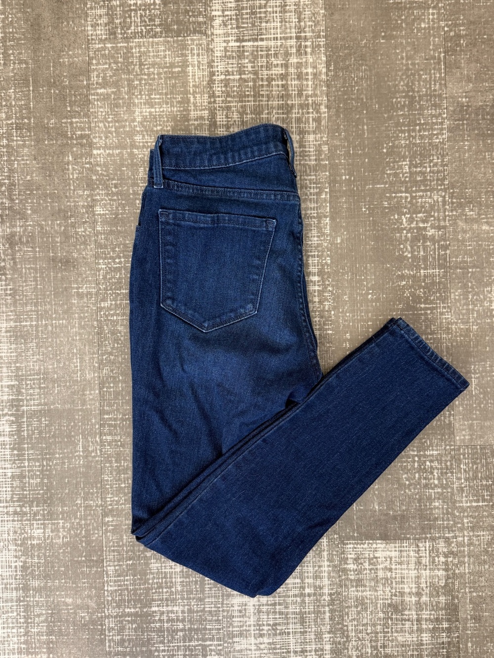 LIKE NEW Old Navy Women's WOW High Rise Skinny Jeans